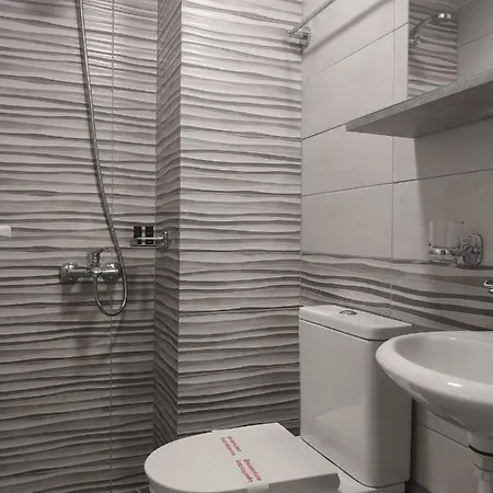 Trifylia Hotel *