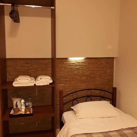 Hotel Trifylia