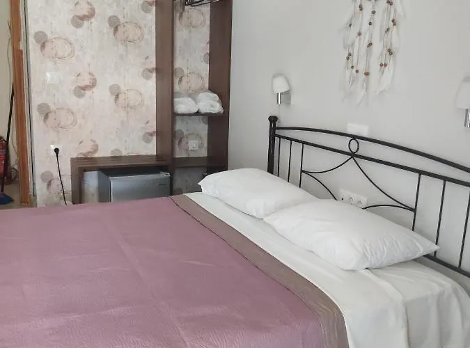 Hotel Trifylia *
